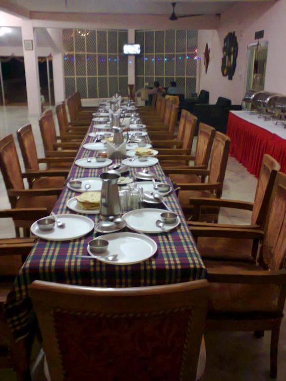 Hotel Sambodhi Bhopal Ngoại thất bức ảnh